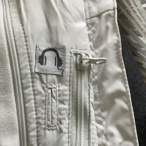 Warm North End Winter Jacket - Picture 9 of 10